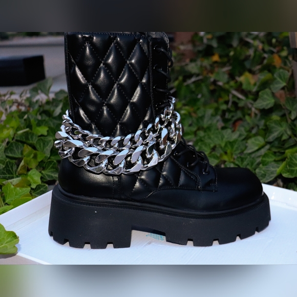 Nasty Gal Black Faux Leather Chunky Gothic Chain Lace-Up Boots - Picture 5 of 9